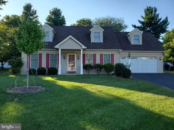 1329 Timothy Dr, Landisville, PA 17538