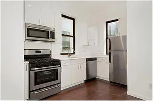 Rented by Living New York | media 22