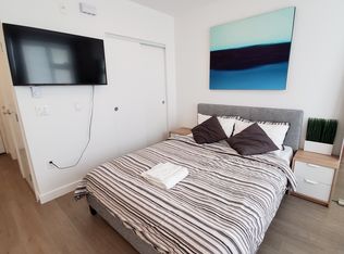 7932 Manitoba St, Vancouver, BC V5Y0B8