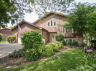 2718 N Elm Ln, Arlington Heights, IL 60004