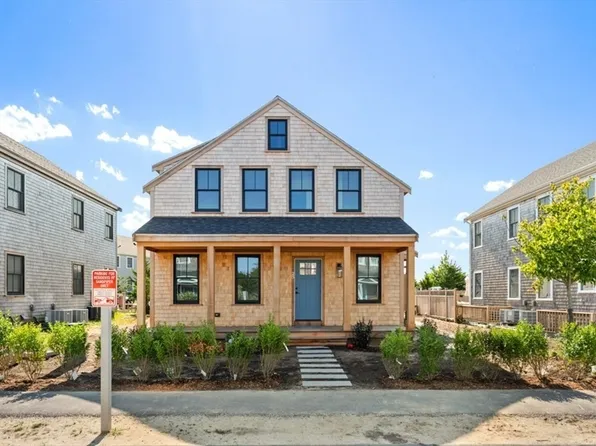 25 Beach Grass Rd, Nantucket, MA 02554