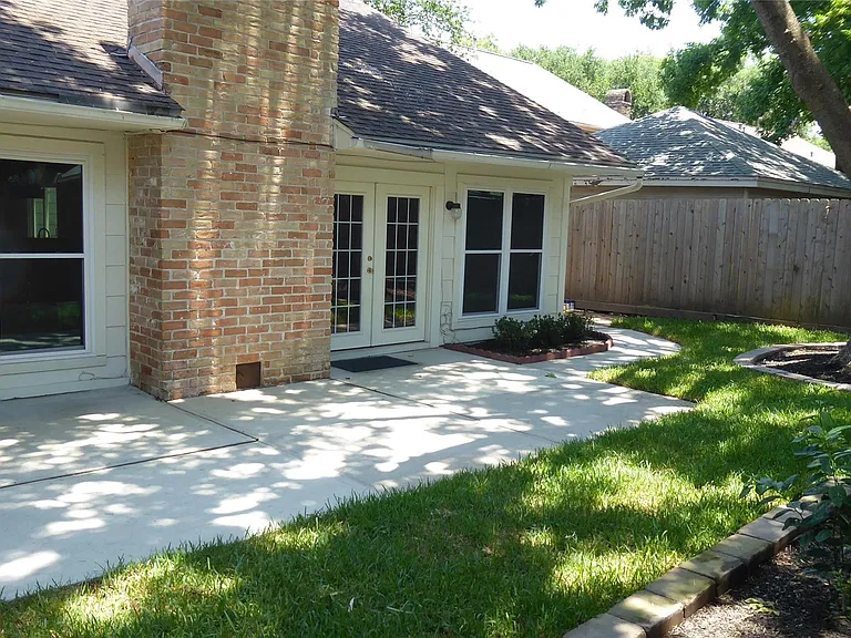 11407 Briar Rose Dr — Photo 37