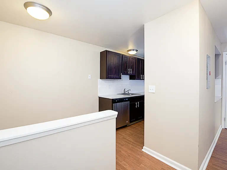 Northlink Apartments — Photo 64