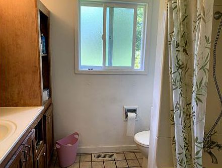 5th image of 1823 N 163rd St