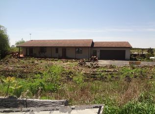 W6615 Smock Valley Rd, Monroe, WI 53566