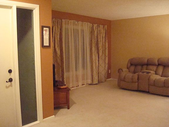3rd image of 2624 Camille Dr