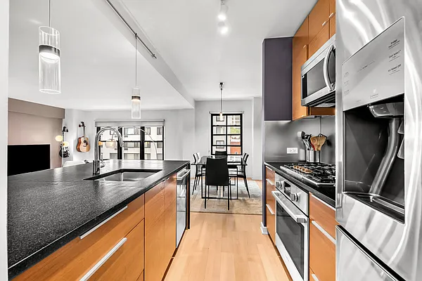 Sold by Compass | media 9