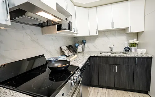 258 Lester St Photo 1