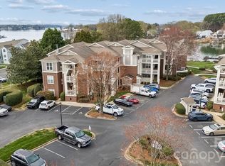 7844 Village Harbor Dr, Cornelius, NC 28031