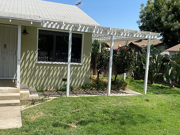 2nd image of 620 E Tulare Ave #1