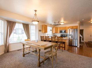 732 E Hamlet Cir S, Midway, UT 84049