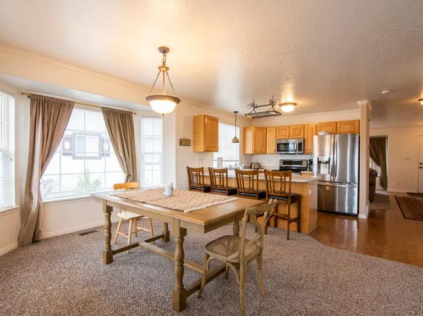 732 E Hamlet Cir S, Midway, UT 84049