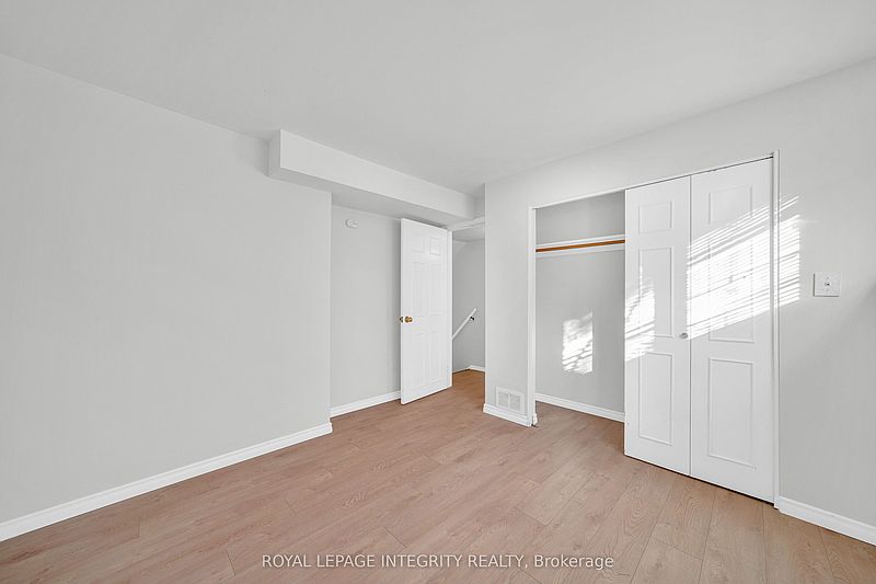Ottawa House for rent - 4 Bedrooms — photo 17