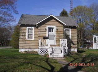 801 Diana St, Ludington, MI 49431