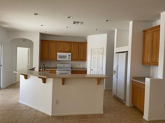 3rd image of 10587 W Desert Star Ln