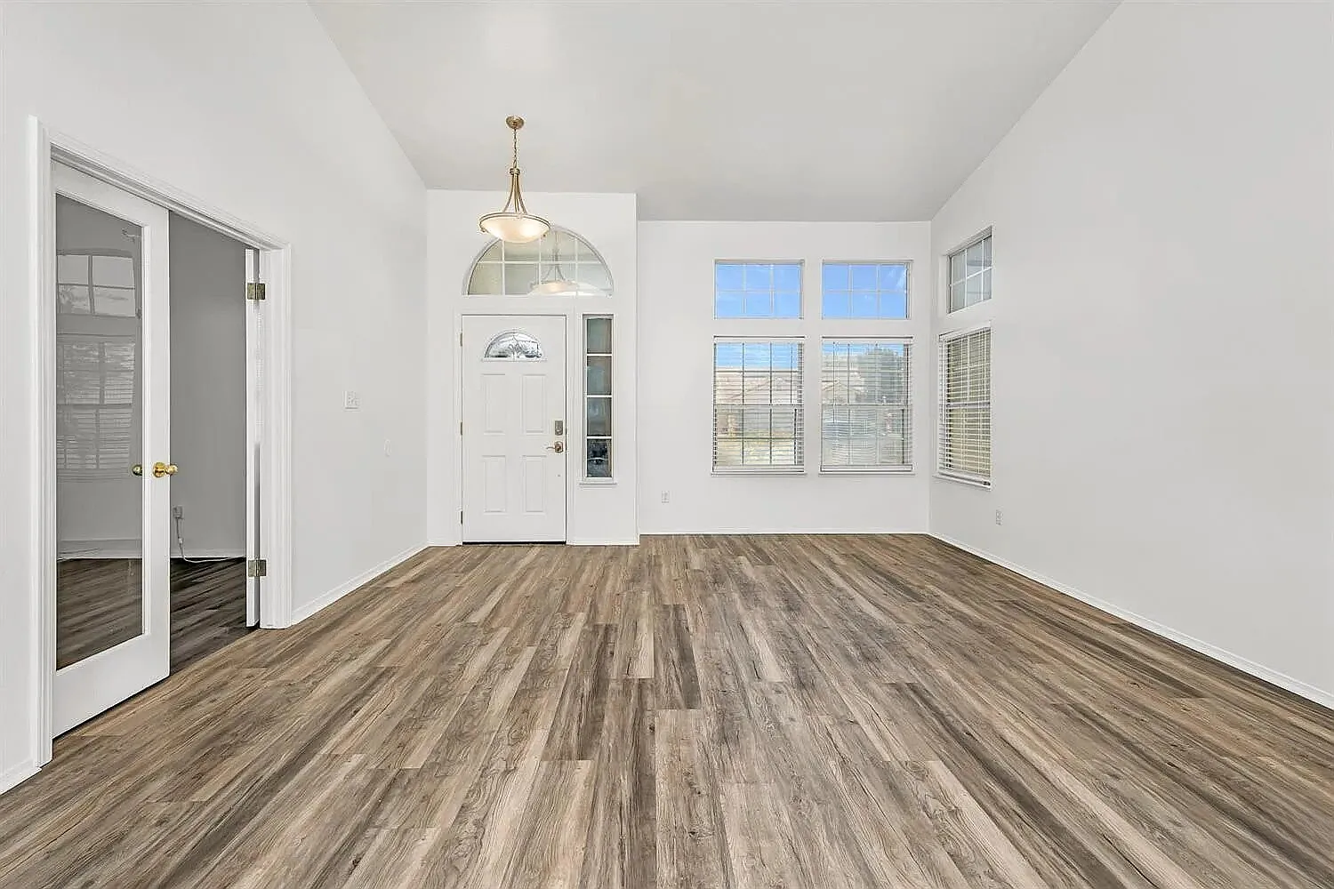 4 bed, 2.0 bath, 1782 sqft, $2,650 — Photo 4