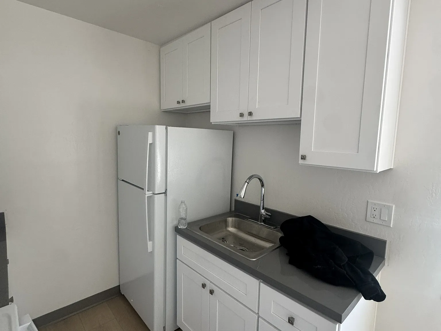 1 bed, 650 sqft, $2,037 — Photo 2