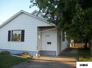 1927 Tremont St, Lincoln, IL 62656