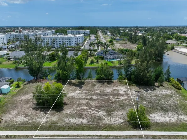 2300 SW 20th Ave, Cape Coral, FL 33991