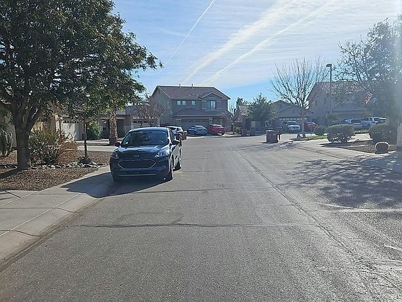 4th image of 44032 W Garden Ln