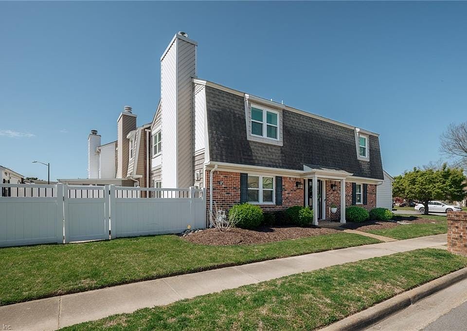 1st image of 4501 Sir Johns Ln