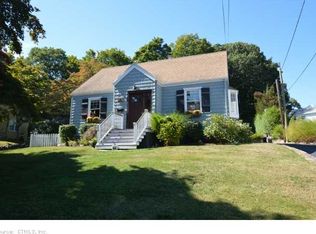 66 Chestnut St, Branford, CT 06405