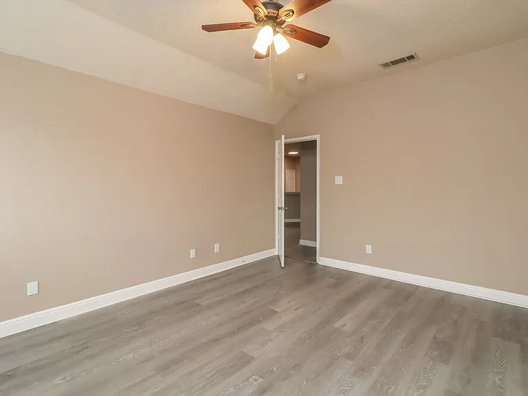 3512 Tommy Hays Dr — Photo 10