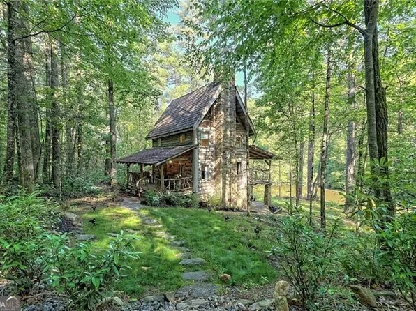 1092 Hunter Ridge Trl, Clayton, GA 30525