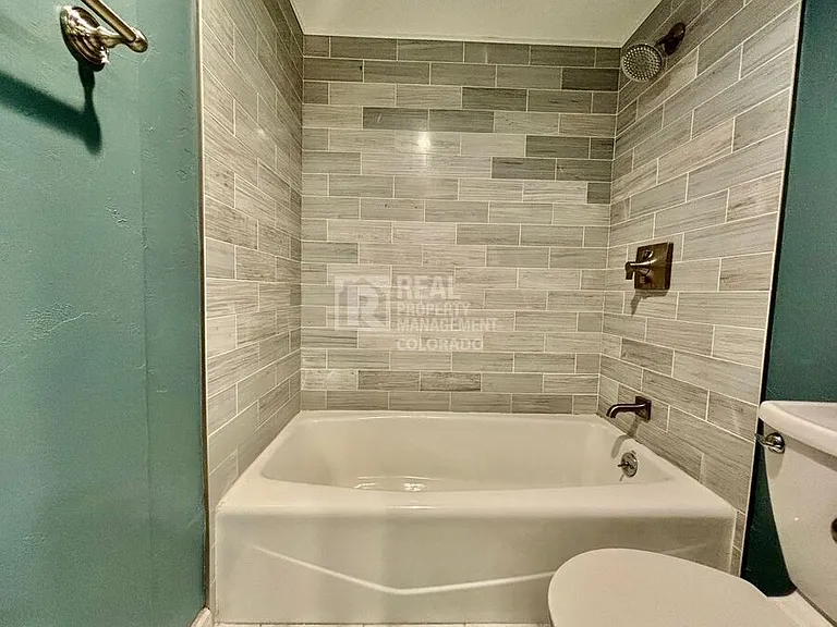 550 E 12th Ave #210 — Photo 7
