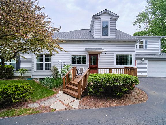4th image of 513 Oak St