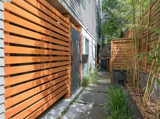 3417 SE Division St, Portland, OR 97202