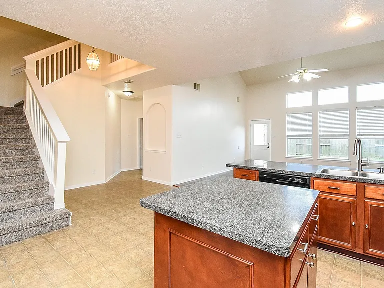 19327 Poppy Grove Ln — Photo 7
