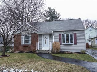 194 Whittington Rd, Rochester, NY 14609