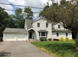 64 Fenwood Rd, Longmeadow, MA 01106