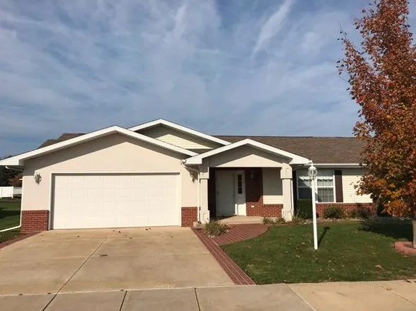 814 Sunset Dr, Kewanee, IL 61443