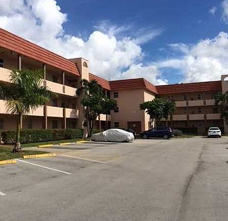 2nd image of 2800 W Sunrise Lakes Dr #108