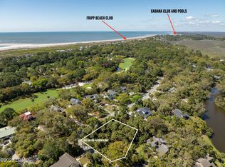 520 Rookery Ln, Saint Helena Island, SC 29920