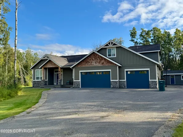 8312 N Glory Bluff Dr, Palmer, AK 99645