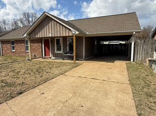 504 Meredith Dr, Marion, AR 72364