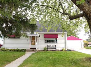 1108 4th Ave, Grafton, WI 53024
