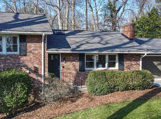 518 Timberland Dr, Sandy Springs, GA 30342