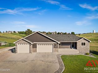 205 Mountain Shadow Dr, Gillette, WY 82718