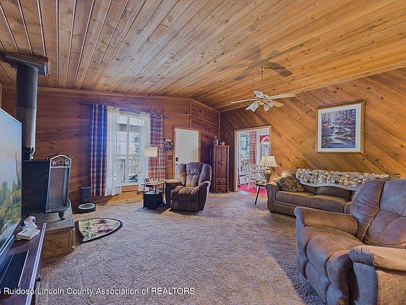 3rd image of 192 Eagle Ridge Rd