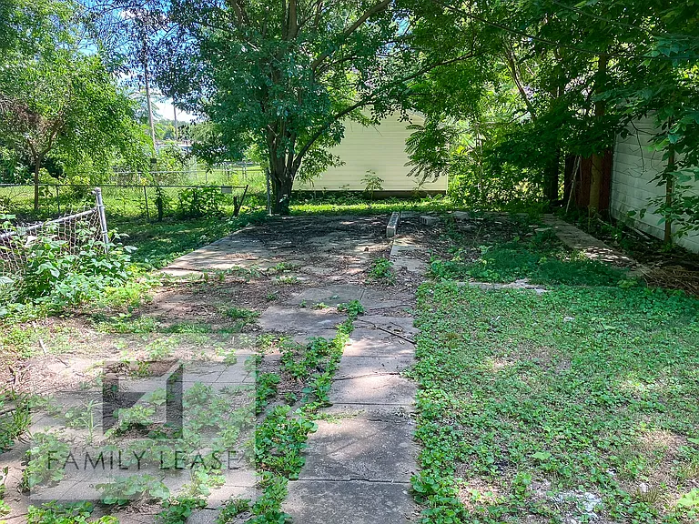 923 W Marietta St — Photo 19