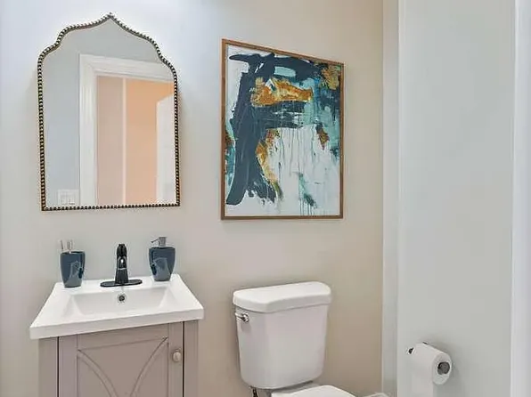 919 Stiles St, Baltimore, MD 21202