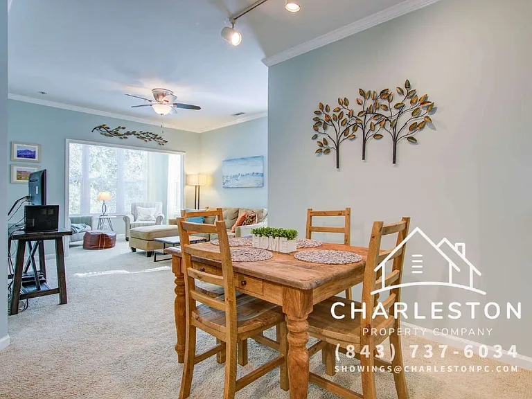 600 Bucksley Ln #208 — Photo 4