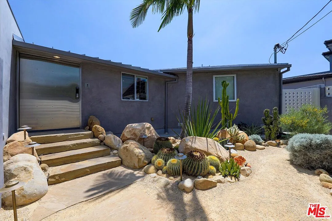 3 bed, 2.5 bath, 2793 sqft, $14,995 — Photo 4