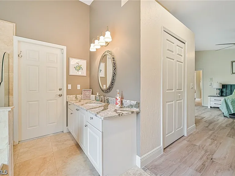 14980 Lake Olive Dr — Photo 19