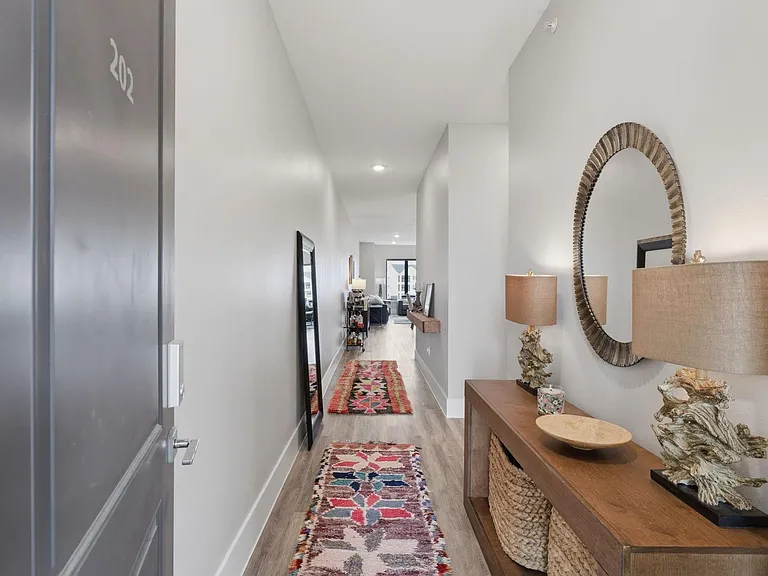 199 Waterpoint Ct #202 — Photo 4