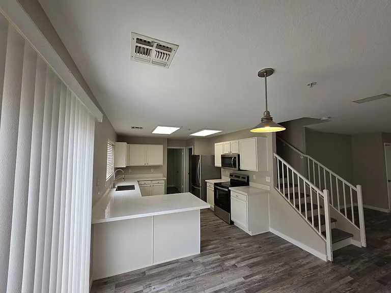 8954 E Shangri La Rd — Photo 4